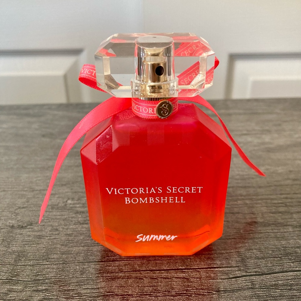 Victoria’s Secret Bombshell Summer Perfume